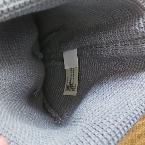 NWT Vuori Light Blue Knit Beanie - Picture 4 of 8